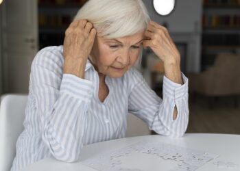 Cómo Manejar el Estrés y la Ansiedad Después de los 50: Técnicas y Consejos Prácticos