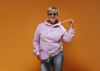 Moda y Estilo para Mayores de 50: Consejos para Vestir con Elegancia y Confianza