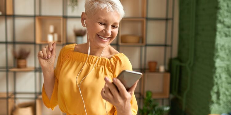 Guía Completa para Personas Mayores: Cómo Usar Teléfonos Inteligentes y Aplicaciones de Forma Sencilla